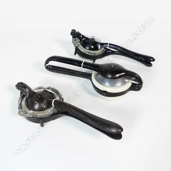 2170/1290/2972 3 CAST IRON GLASS & CHINA VINTAGE LEMON SQUEEZERS L240MM