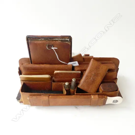 LEATHER INTERIOR OF TRAVELLING CASE W.380mm