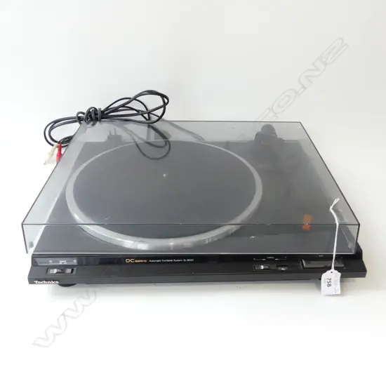 TECHNICS DC SERVO TURNTABLE SL-BD20