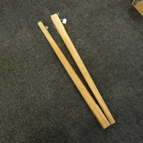 2 WOODEN TABLE LEGS L.830mm