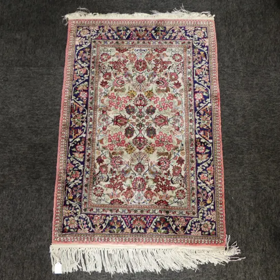 HAND KNOTTED SILK RUG 940x620mm