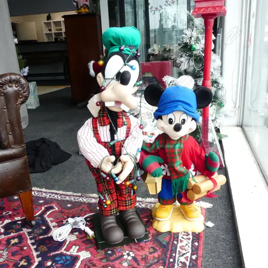 MICKEY MOUSE & GOOFY 125V ANIMATED FIGURES H.740mm