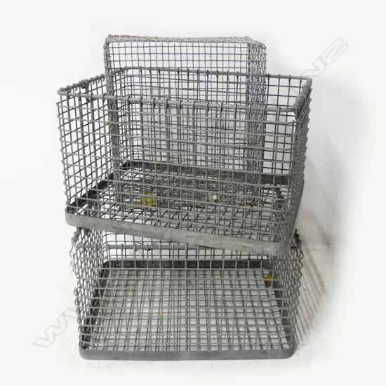 3 METAL WIRE CRATES (PR 500x400x300mm + OTHER)