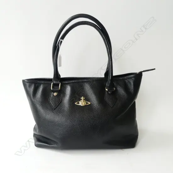 VIVIENNE WESTWOOD BLACK LEATHER HAND BAG 