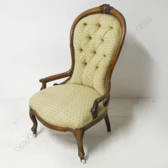 VICTORIAN OAK BUTTON BACK GRANDMOTHERS CHAIR 