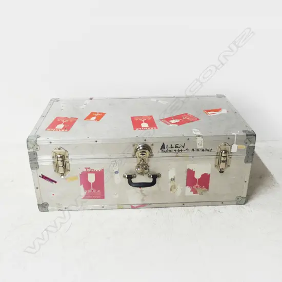 METAL CARRY CASE w. KEYS 910x500x345mm