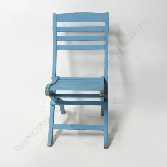 BLUE PAINTED FOLDING CHAIR