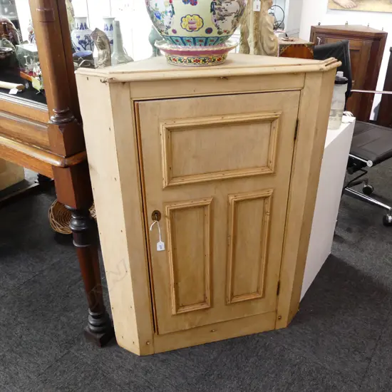 ANTIQUE PALE WOOD CORNER CABINET w. KEY 550x550x1070mm