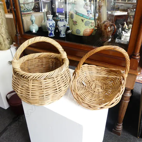 WILLOW BASKET & TRAY H.380mm