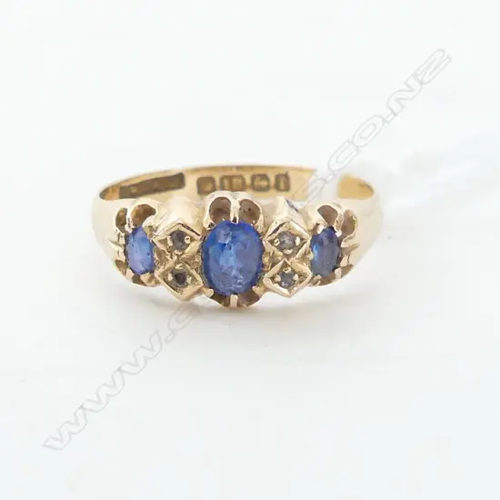 18CT ANTIQUE SAPPHIRE ? RING 3.0 GM SIZE R