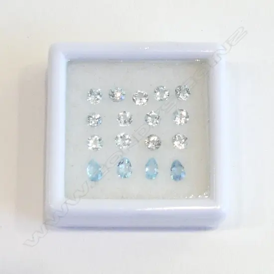 BLUE TOPAZ 3.5MM ROUND 5X3 PEAR  = 3.75CT