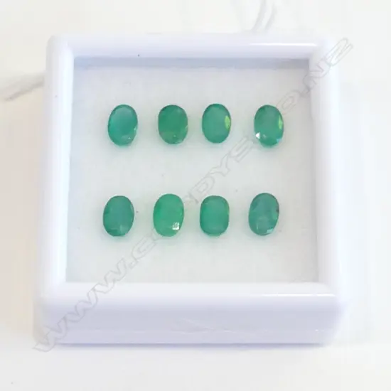 EMERALD 6X4 OVAL 8 = 4.25CT