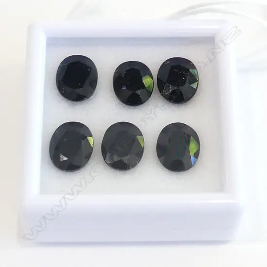 SAPPHIRE OVAL 10 X 8 MM 6  = 21 75CT