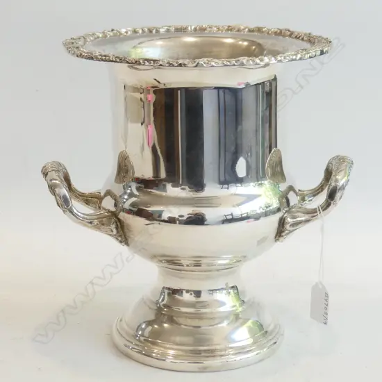 HEAVY VINTAGE SILVER PLATED CHAMPAGNE BUCKET WITH DECORATIVE BORDER RODD SILVERWARE H.270MM
