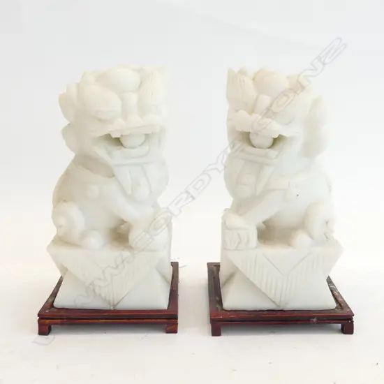 PR CHINESE CARVED QUARTZ FOO DOGS H.210mm