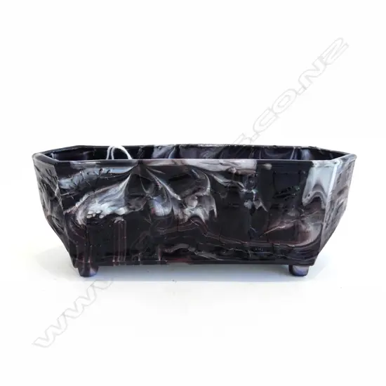 VICTORIAN SOWERBY PURPLE MALACHITE GLASS FLOWER TROUGH DEPICTING FROGS AND BONNET GIRLS IN GARDEN L.165MM