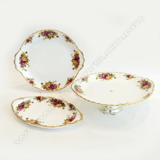 3 ROYAL ALBERT OLD COUNTRY ROSES CAKE STAND, CAKE PLATE, AND SANDWICH DISH ENGLAND EXCELLENT CONDITION L.265MM