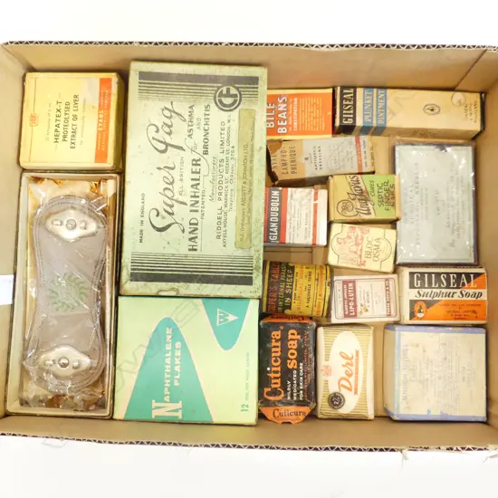 BOX – VINTAGE MEDICAL & PHARMACEUTICAL ITEMS AND PACKAGING