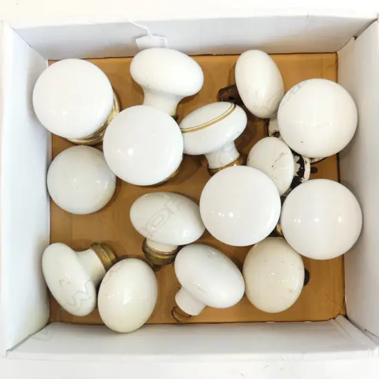 BOX OF 15 ASSORTED VINTAGE & ANTIQUE WHITE PORCELAIN DOOR KNOBS