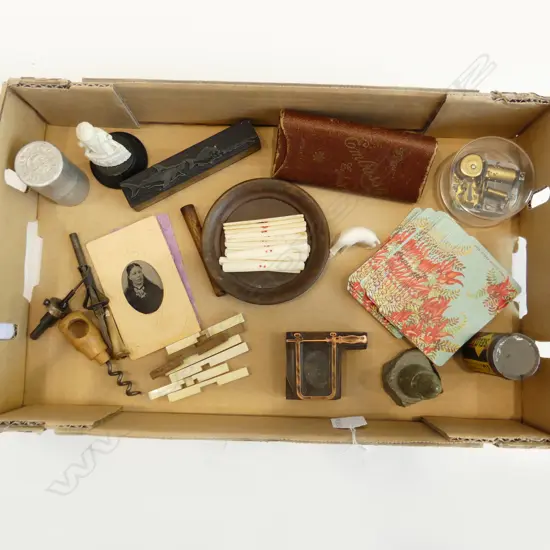 BOX OF SMALL COLLECTABLES – IVORY, MUSIC BOX, CARDS, TIN PLATE PHOTO, BONE GAME COUNTERS, PRINT BLOCKS ETC