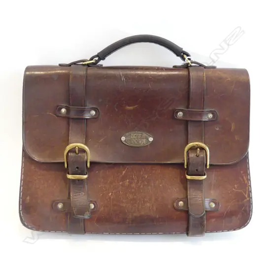 LEATHER BRIEFCASE W.400mm