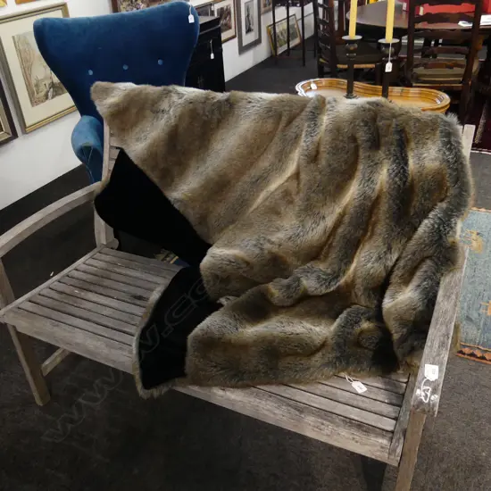 'HEIRLOOM' FAUX FUR BLANKET 