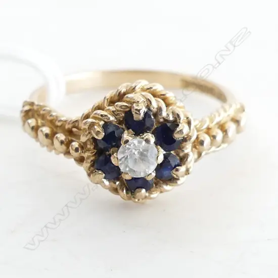 9ct GOLD GEM SET RING rope twist mount 2.98gms SIZE P