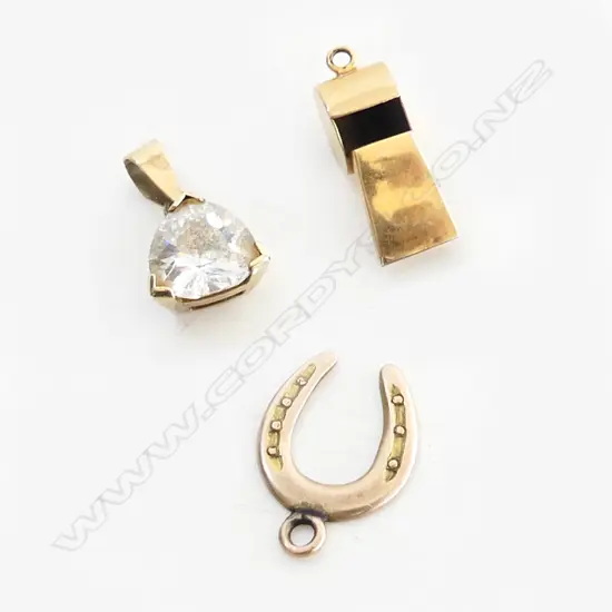 3 9ct GOLD PCES: WHISTLE & HORSESHOE CHARMS + white stone pendant 3.3gms