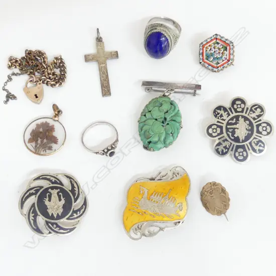 ASST MAINLY SILVER JEWELLERY: 3 X SIAM enamelled brooches + 2 gem rings + pendants + bracelet with 9ct padlock etc