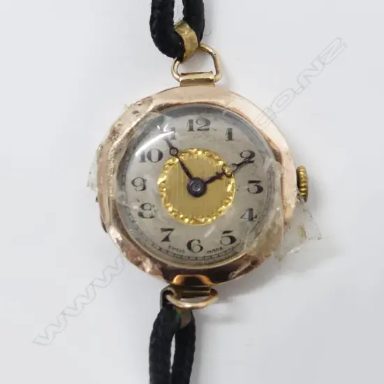 1920's 9ct GOLD LADIES WRISTWATCH faults