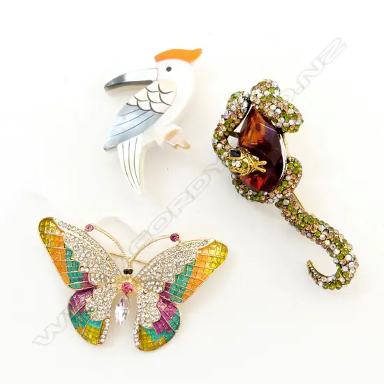 3 BROOCHES, DIAMANTE SNAKE w CENTRAL GLASS STONE, SPARKLY BUTTERFLY BROOCH & MOTHER of PEARL BIRD BROOCH