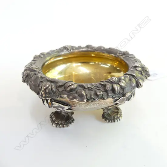 STG SILVER SALT, GILT BOWL, LONDON 1827 158gm