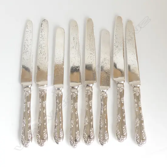 EIGHT AMERICAN ST. SILVER KNIVES 533gm