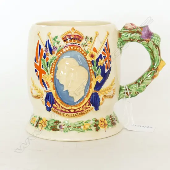 CROWN DEVON ROYALIST MUSICAL JUG H120MM