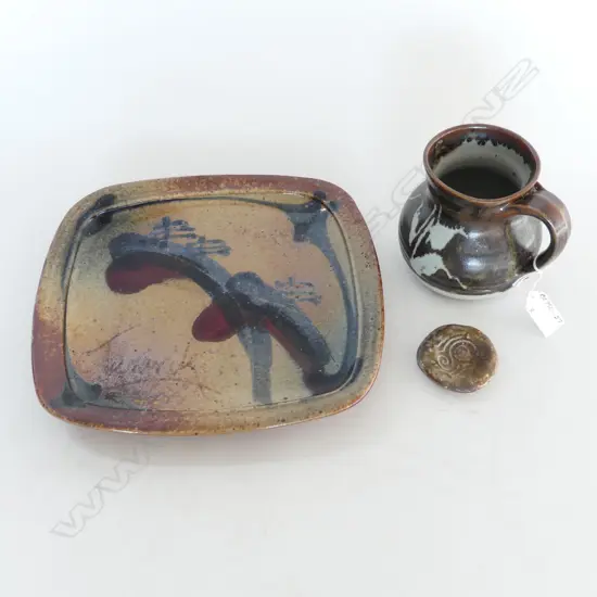 3 PCS STUDIO POTTERY, TARANAKI POTTERY (Mike O'Donnell) SQUARE DISH  & EARTHSTONE, IAN FIRTH JUG w MAKER'S MARK, H.120mm