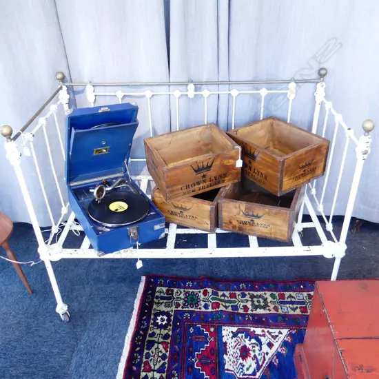 ANTIQUE IRON AND BRASS SMALL DAY BED 1200 x 600 x 950mm