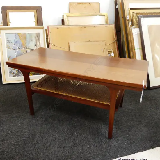 RETRO AIREST COFFEE TABLE 915x400x415mm