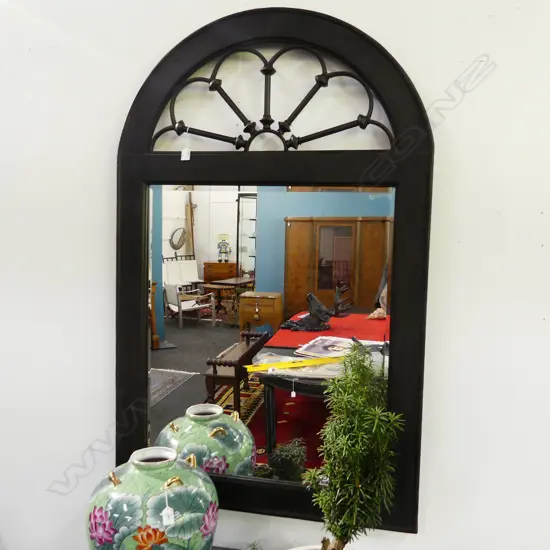 LG METAL FRAMED MIRROR - ARCHED TOP 1345x850mm