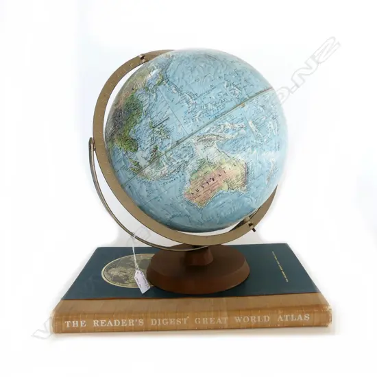 LG WORLD GLOBE H.400mm + READERS DIGEST WORLD ATLAS 400x270mm