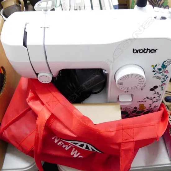 BROTHER JA007 SEWING MACHINE