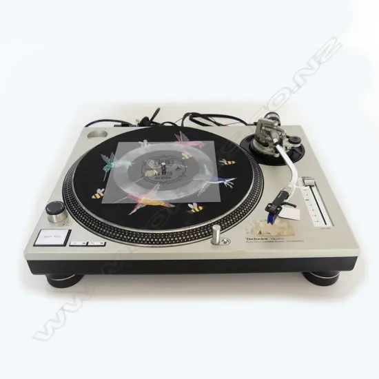 TECHNICS DIRECT DRIVE TURNTABLE SL-1200MK2 455x355mm