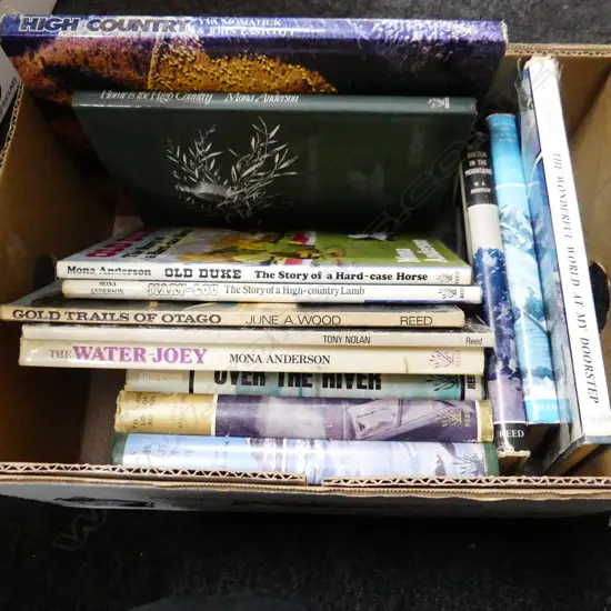 BOX LOT MONA ANDERSON ETC BOOKS: NZ / OTAGO / HIGH COUNTRY INTEREST