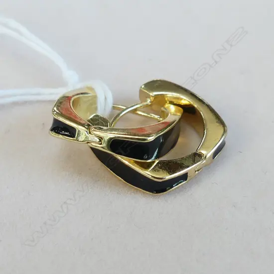 PR GOLD METAL & ENAMEL HOOP EARRINGS