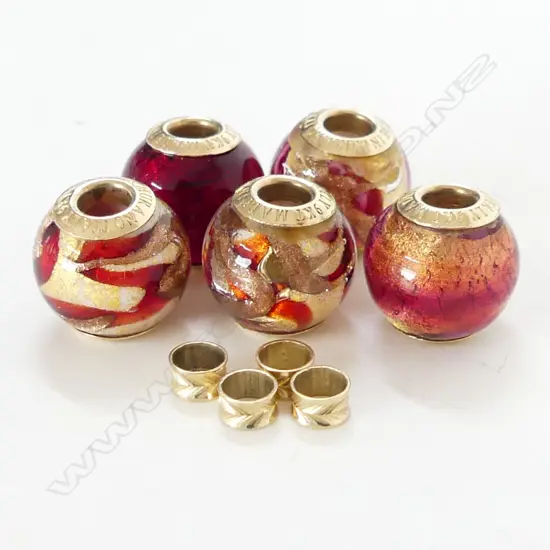 5 9ct MURANO BEADS - RED TONES + 4 SPACERS