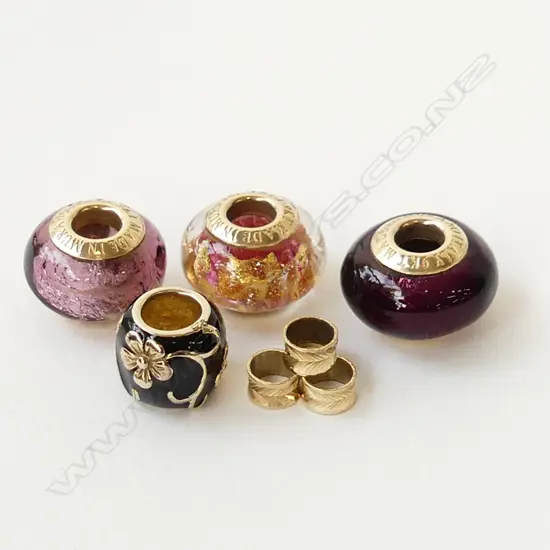 3 9ct MURANO BEADS - PURPLE TONES + 1 BLACK ENAMEL / SILVER GILT + 4 SPACERS