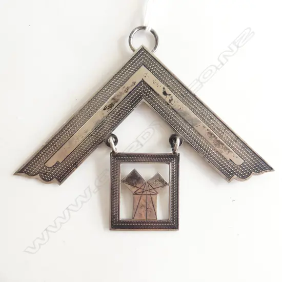 OLD LARGE SILVER MASONIC JEWEL 