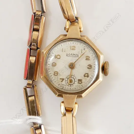 9ct GOLD LADIES WATCH C1930 gold plated strap