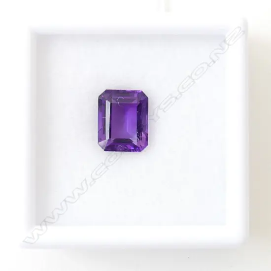 AMETHYST OCT. 11X9 MM 1 = 3.90CT