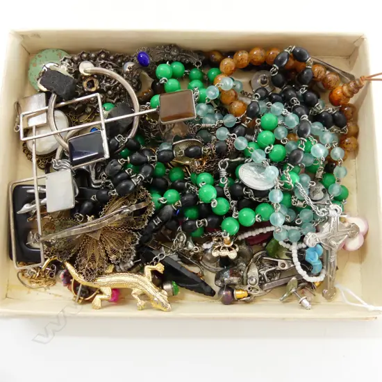 ASST. COSTUME JEWELLERY INCL. 1gm 14CT CHAIN