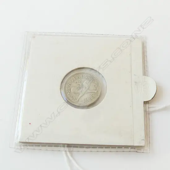 1935 NZ THREEPENCE only 40000 produced 